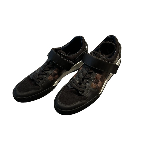 Used Men Louis Vuitton shoes size 9 1/2 without box… - Picture 2 of 3